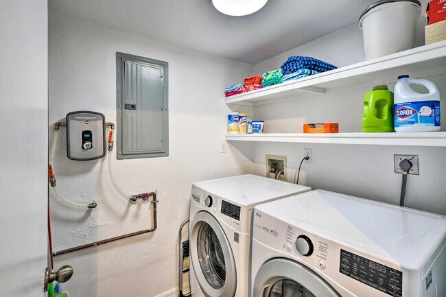 Building Photo - 51 Sand Dollar Dr