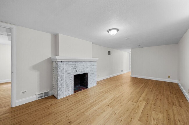 Building Photo - Gorgeous Wash Park Bungalow!
