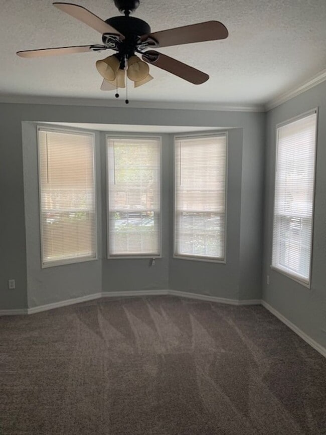 Building Photo - 1 Bed/1 Bath Condo in MetroWest ...