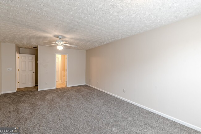 Building Photo - 3757 Harvest Dr