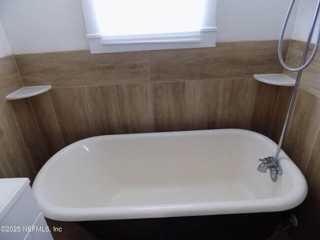 Building Photo - 57 S Fletcher Ave