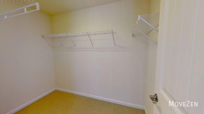 Building Photo - 104 Brier Crossings Loop