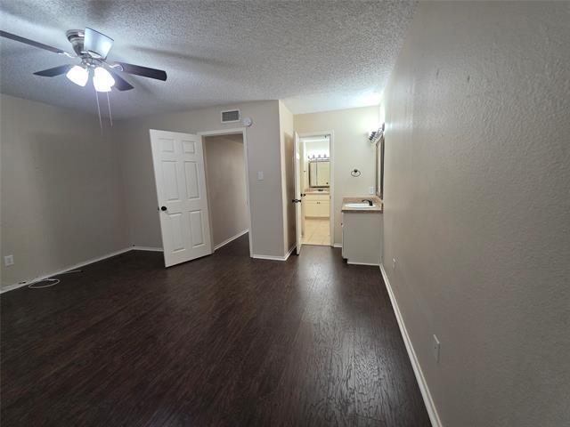 Building Photo - 620 Race St