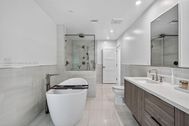 Building Photo - 7200 SW 137th St