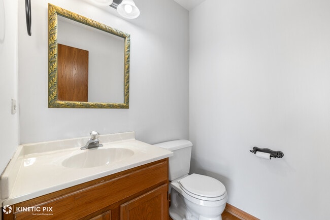 Building Photo - 417 Van Gogh Cir