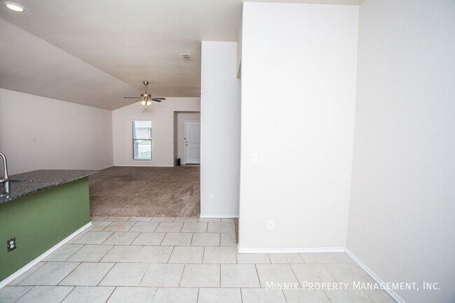 Building Photo - 14211 Vernon Ave