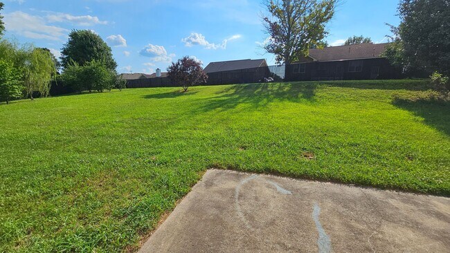 Building Photo - 938 Lindsey Dr