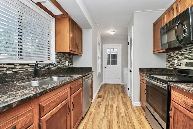 Building Photo - 3BD/2BA Ranch Home in Concord!