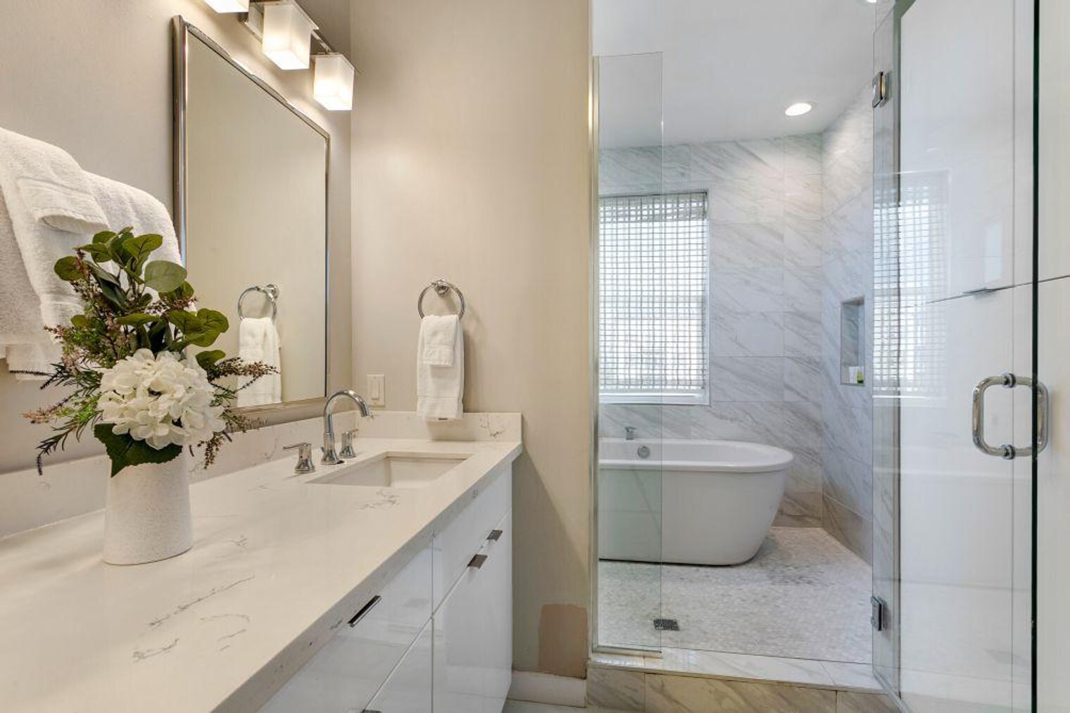 Building Photo - 3737 Bienville Ave