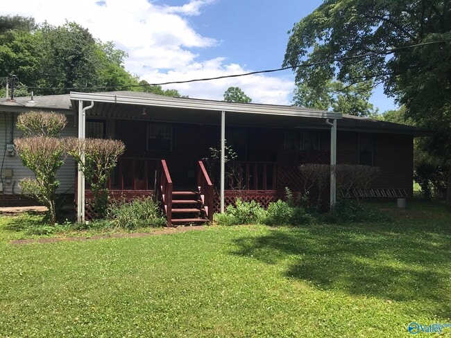 Building Photo - 2303 Shady Ln Dr NW