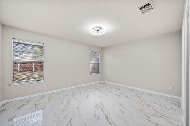 Building Photo - 3519 Brackenfern Rd