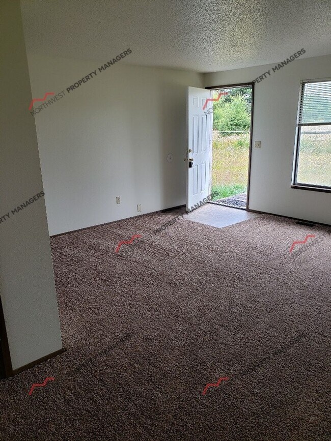Building Photo - STATUS: *AVAILABLE * | R14 |  $1795