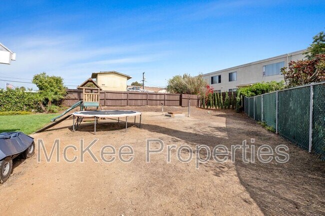 Building Photo - 1212 Oneonta Ave