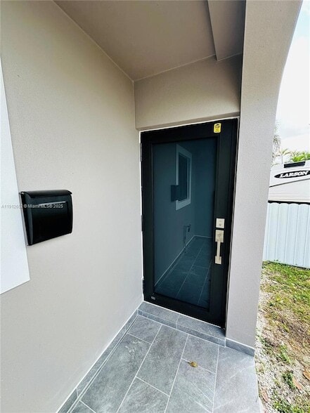 Building Photo - 7157 W 19th Ct