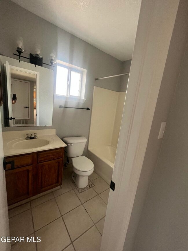 Building Photo - 1713 Dana Michelle St
