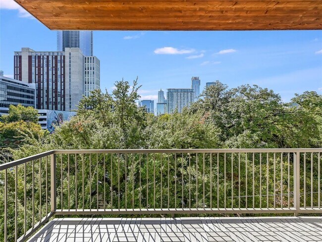 Building Photo - 908 Nueces St