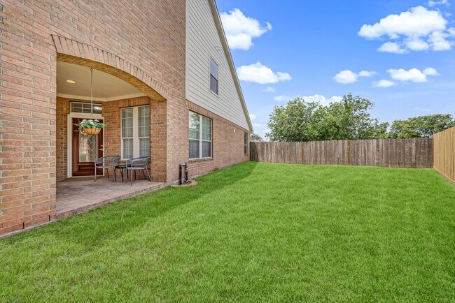 Building Photo - 18106 Linden Forest Ln