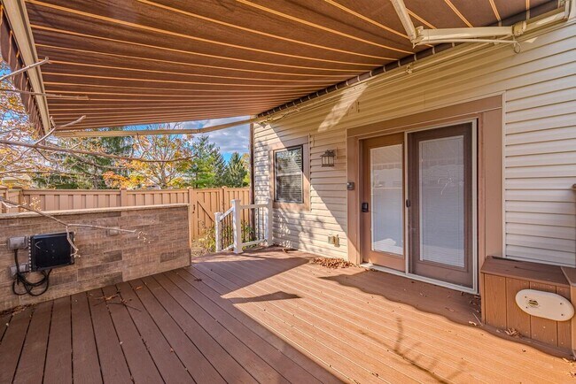 Building Photo - 7630 Alta View Blvd