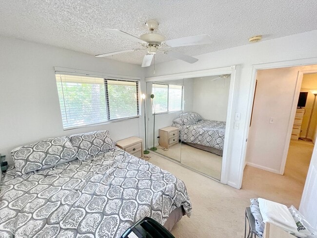 Building Photo - Maui Gardens - Central Kihei Resort Style Complex - Furnished 2 bed/1.5bath