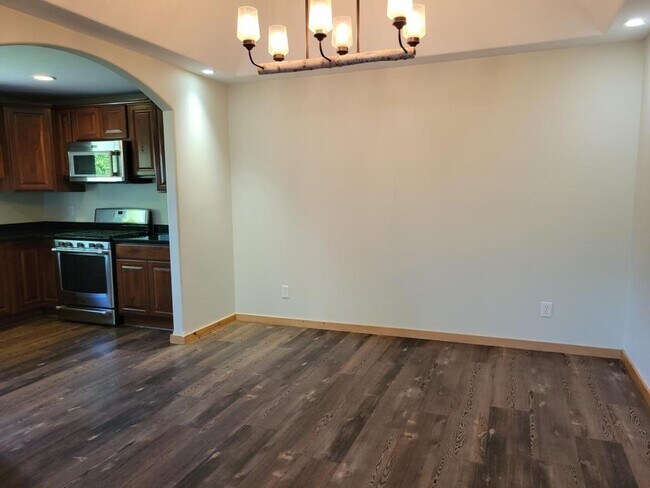Building Photo - 75 E Katina Ct