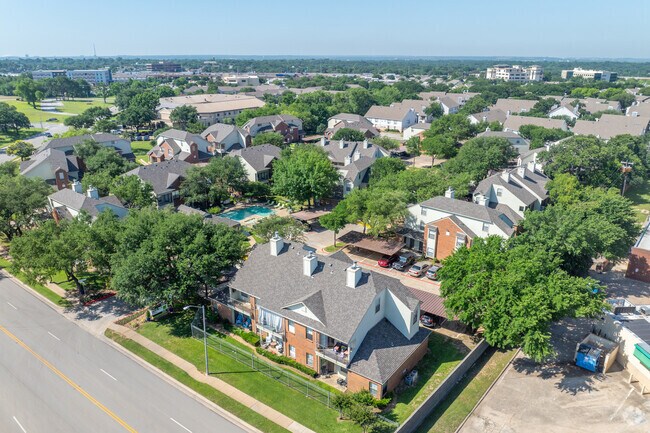 Aerial Photo - Forest Park Apartments