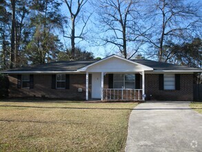 Building Photo - Charming 3-Bedroom Home in the Heart of Ri...
