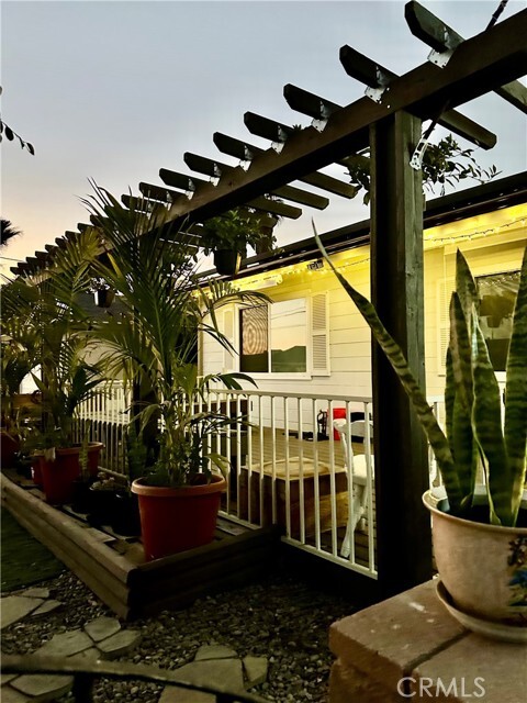 Building Photo - 6458 Hayward Way