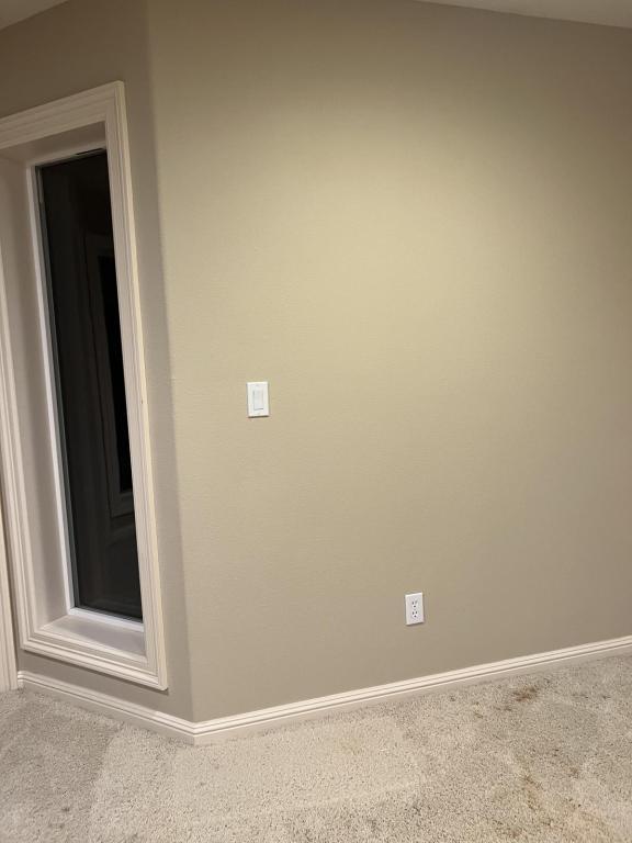 Building Photo - 15715 SE Bybee Dr