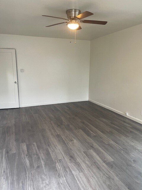 Building Photo - 1539 W 228th St