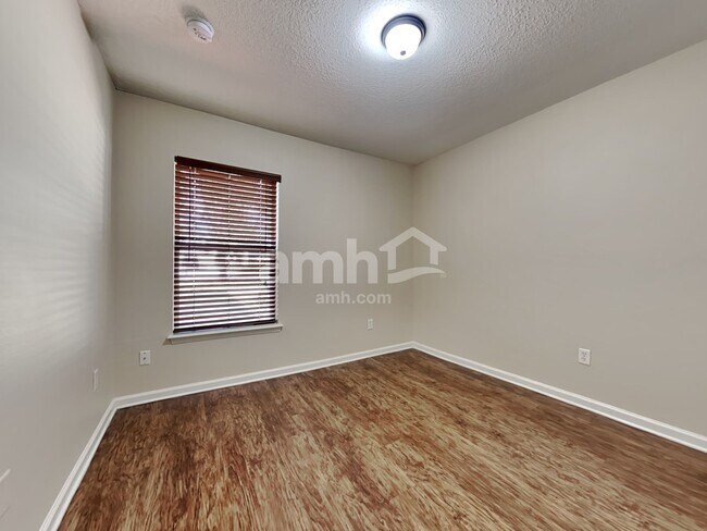 Building Photo - 86718 Cartesian Pointe Dr