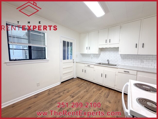 Building Photo - 2361 S Salvia St