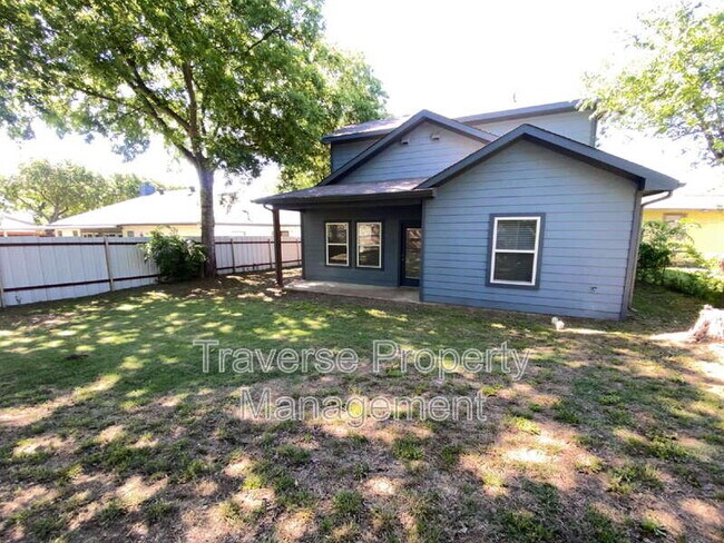 Building Photo - 5408 Fernander Dr