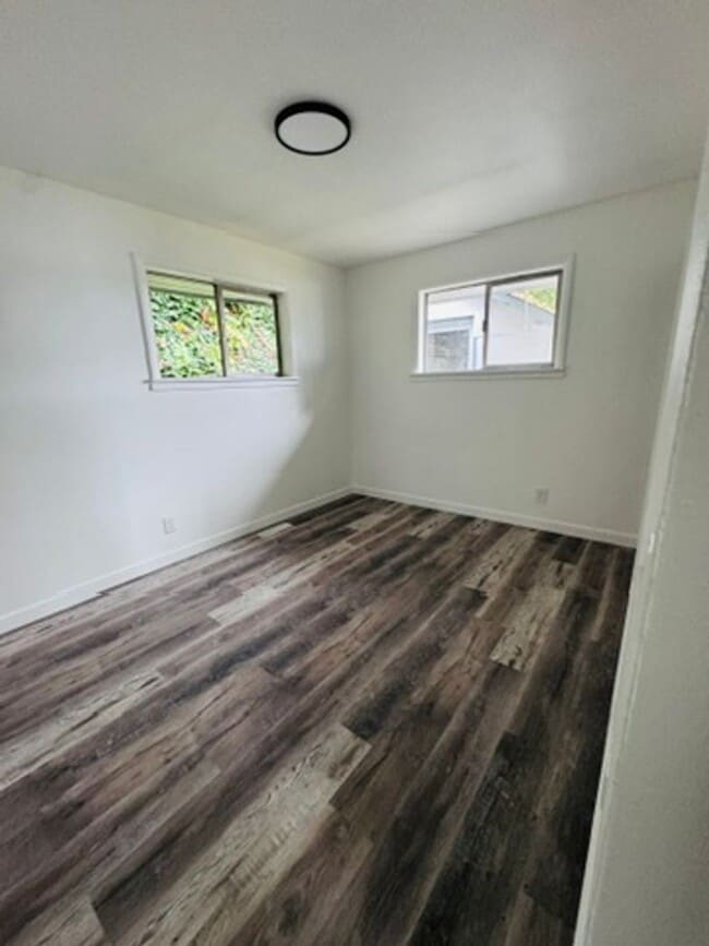 Building Photo - Completely Remodeled 3 Bedroom with Amazin...