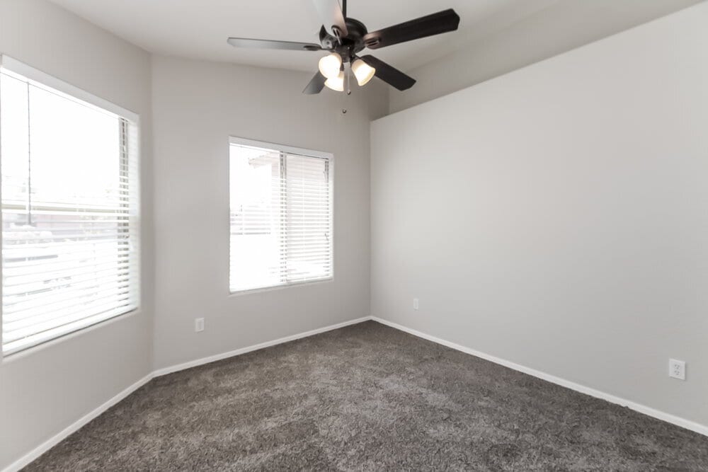 Building Photo - 3854 W Carlos Ln