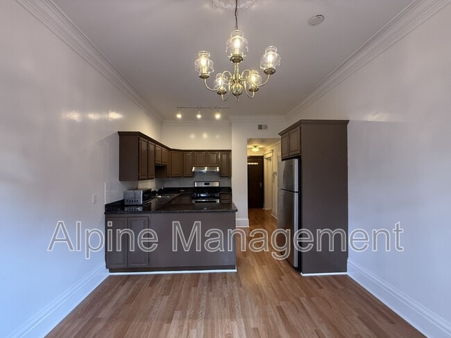 Building Photo - 115-117-117 Sanchez St