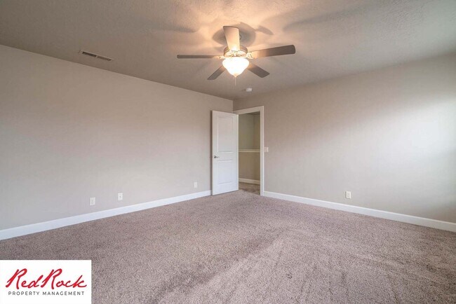 Building Photo - 4 Bedroom Home Near Golf Courses In St. George