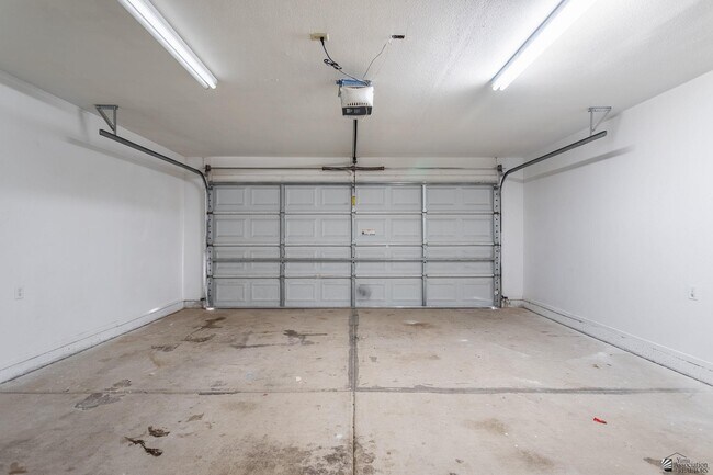 Building Photo - 1510 N 9th Ave