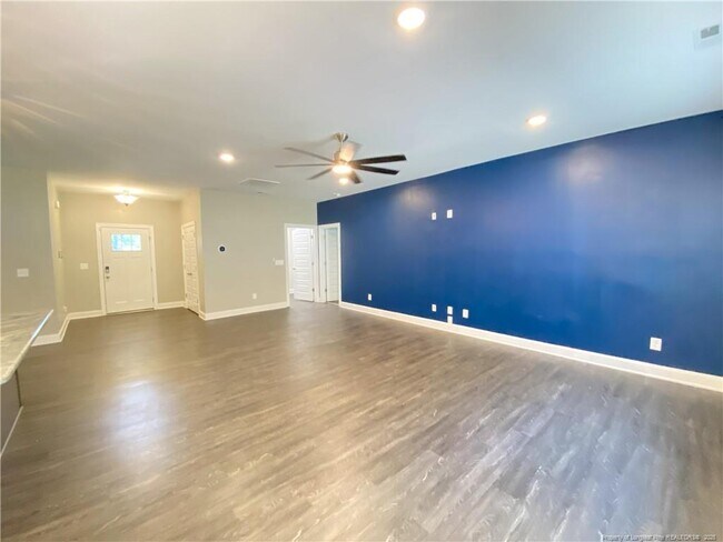 Building Photo - 616 Courtland Dr