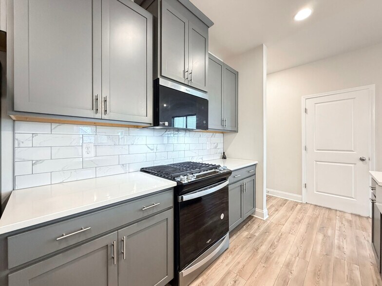 Building Photo - 219 Wood Orchid Ln