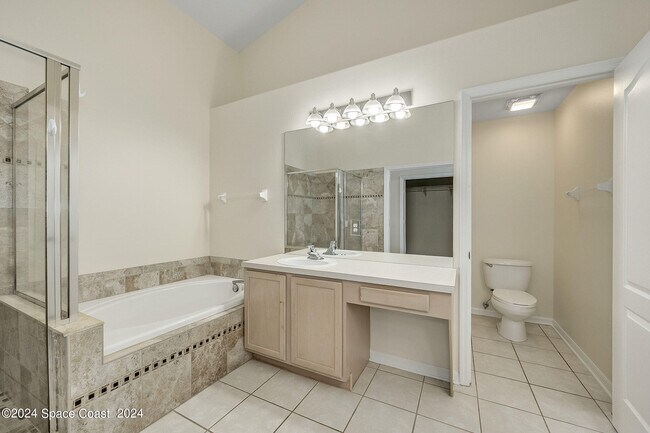 Building Photo - 1216 Foxridge Pl