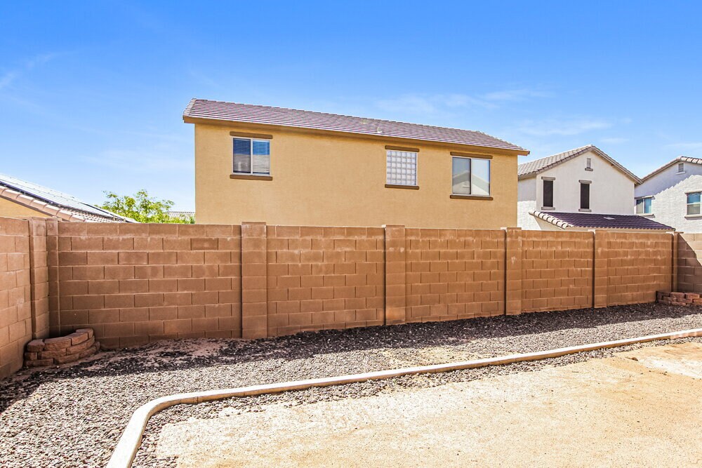 Building Photo - 15445 W Jenan Dr