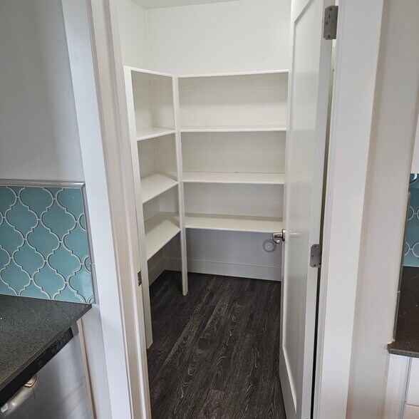 Building Photo - 259 E 1500 N