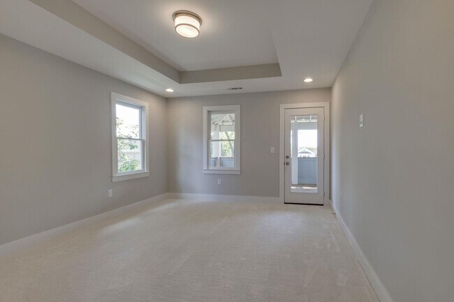 Building Photo - 1509 Ashwood Ave