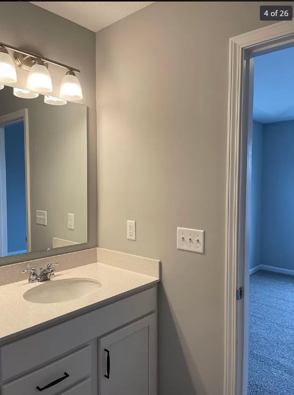 Building Photo - 310 Steeples Blvd