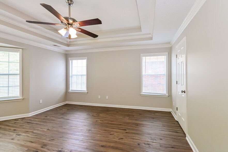 Building Photo - 8084 Conridge Dr