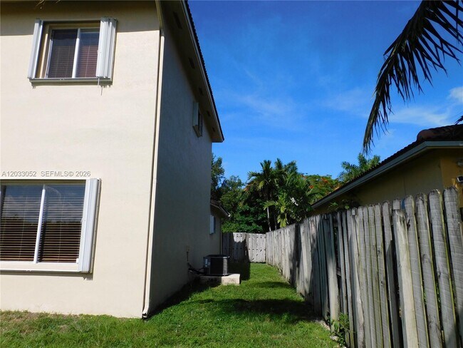 Building Photo - 15002 SW 161st Pl