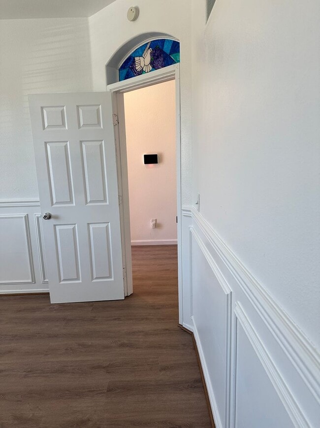 Building Photo - Spacious 4-Bedroom Home with Office, 3 Full Baths, and Modern Amenities