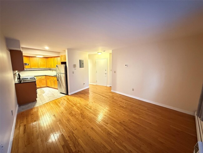 Building Photo - 1425 Crotona Ave