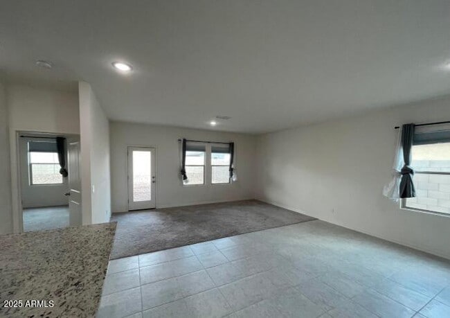 Building Photo - 19142 W Elm St