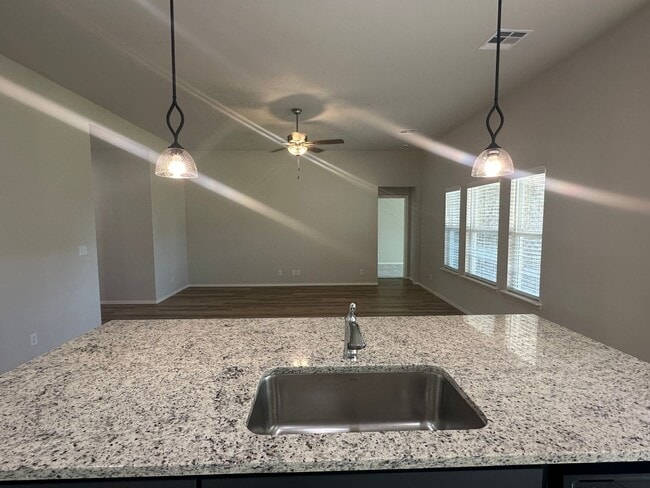 Building Photo - New - 4 bedroom in Bixby - Gated Community